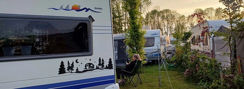 Ein Blick in den Wohnwagen von Claudia und Mareen