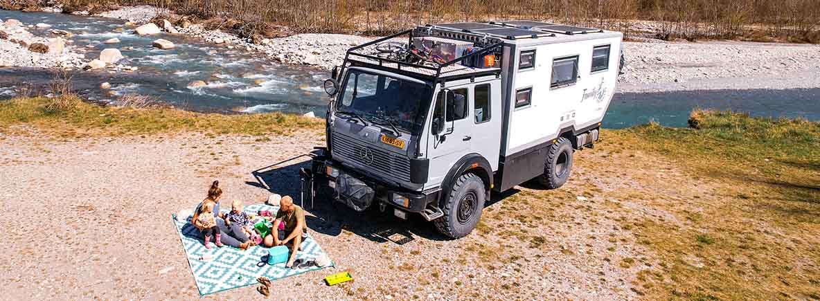 Ein Blick in das Wohnmobil von Pascal und Eefke