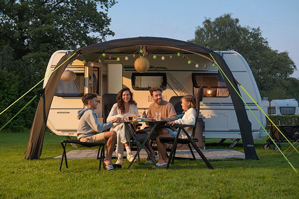 Stimmungsbeleuchtung auf dem Campingplatz